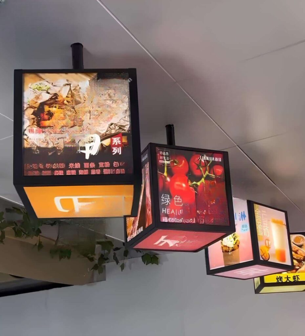 dia chi ban hop den quang cao 4 mat quay 360 do